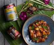Red Curry Pork with Pineapple T